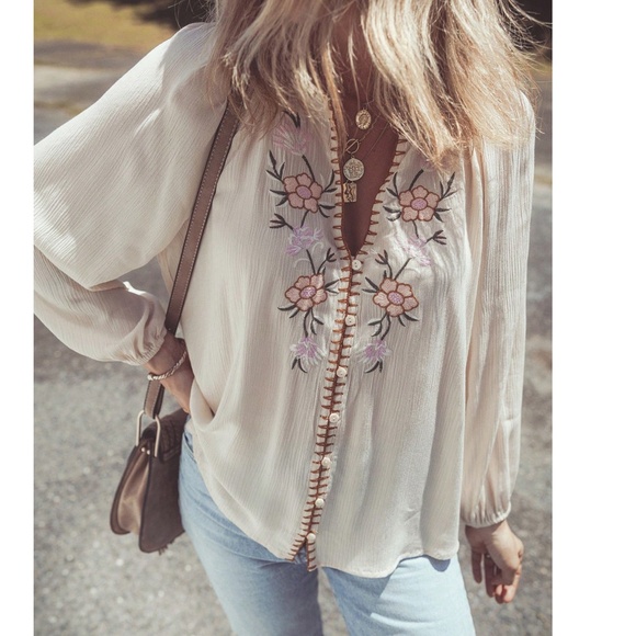 Boho Floral Embroidered Button Down Oversized Blouse - Picture 2 of 8